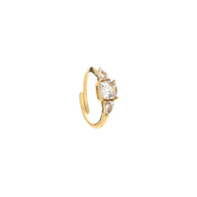 Load image into Gallery viewer, White Diamond Flower Ring - Gold
