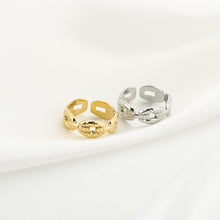 Load image into Gallery viewer, Chain Ring - Gold

