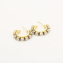 Load image into Gallery viewer, Round Diamond Earrings - Gold
